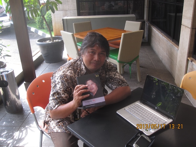 Soni Farid Maulana (1962-2022) will be remembered as a literary figure from West Java, especially as a poet, who straddled the worlds of press journalism and of Indonesian letters / Ian Campbell